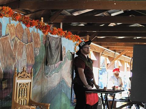 Pub Magic with Master Hildebrand