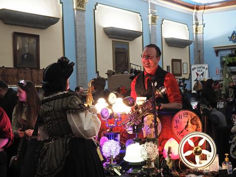 Clock and light vendor