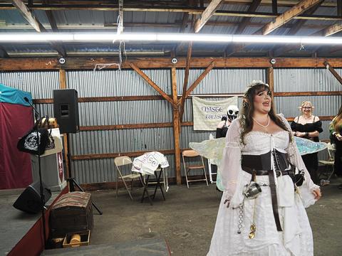 Costume contest #8