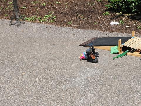 Teapot racing #27