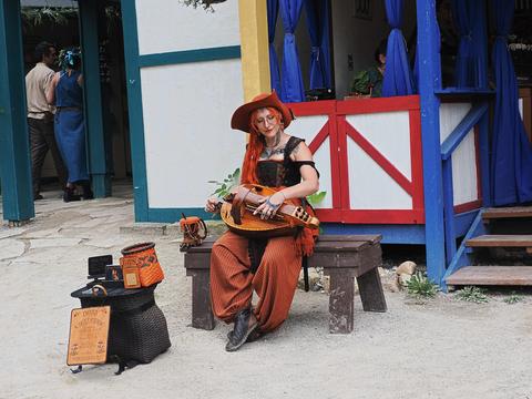 Dora Viellette on the Hurdy Gurdy
