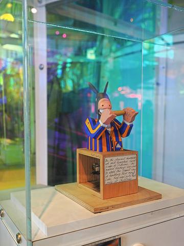 Mechanical exhibit #7