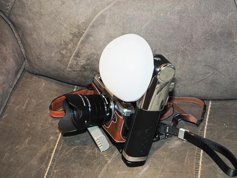 OM-3 with Godox Lux Retro Master flash and LM-R28